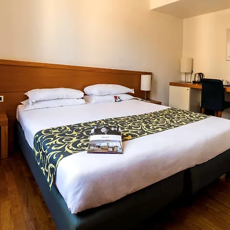 Hotel Hotel Ferrara 4*