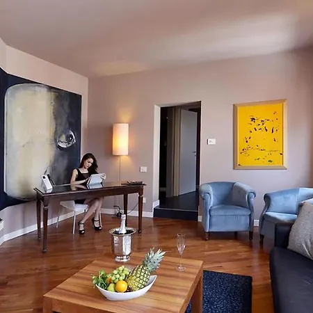 Hotel Ferrara 4*
