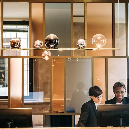 Hotel Ferrara Hotell
