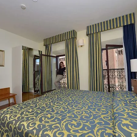 Hotel Ferrara